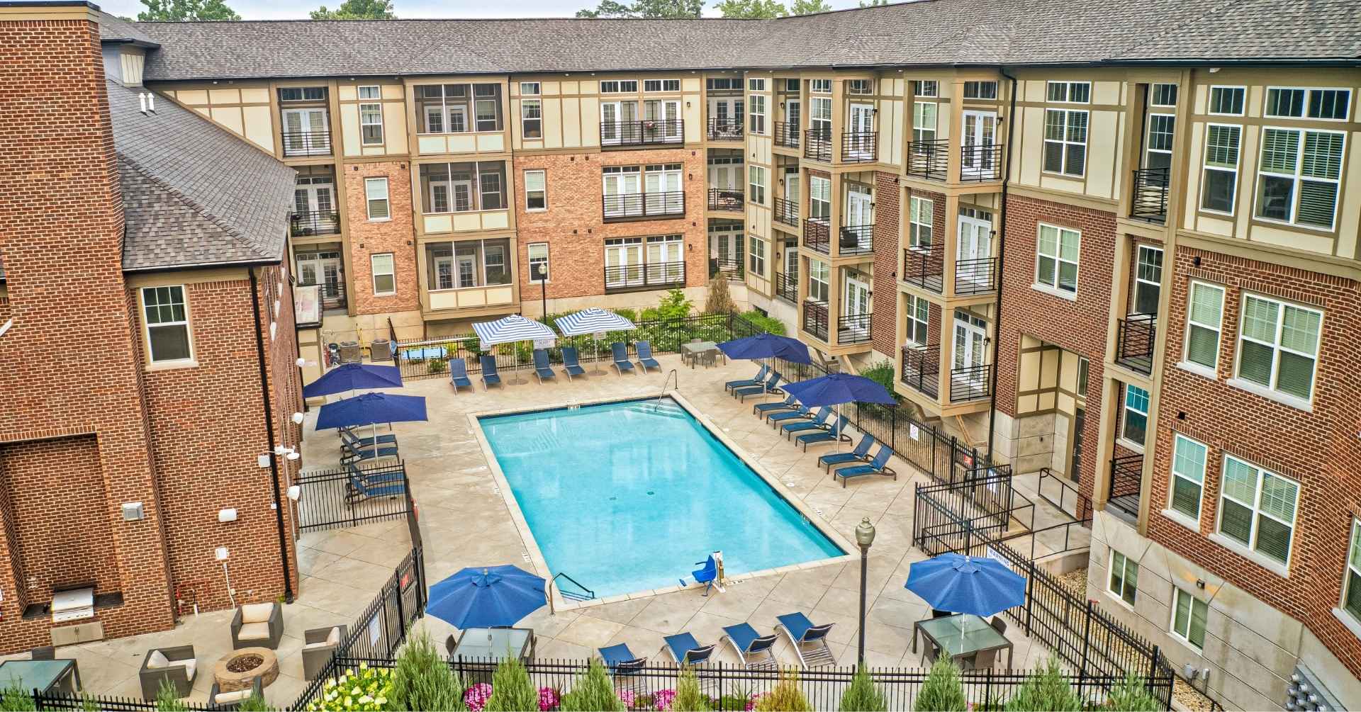 SOMO Pool Aerial